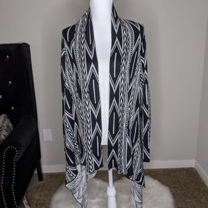 New Directions Black Grey Contrast Poncho Cape Sweater Wrap Boho Sweater